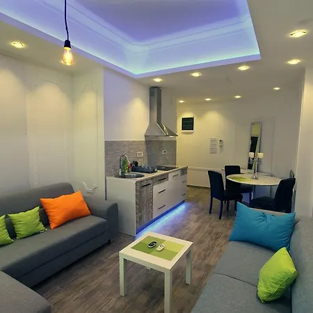 Centrally Located Relaxing Place Belgrád