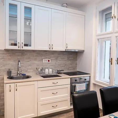 Centrally Located Relaxing Place *